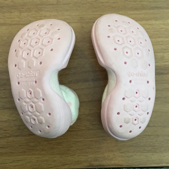 3/ $20 - Go-Shins Baby Shoes - crawler collection - Picture 8 of 8